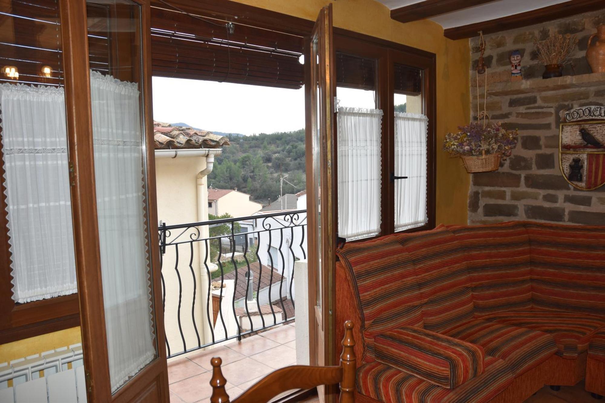 Casa Rural Nuri De Rei A Y B Todolella Esterno foto