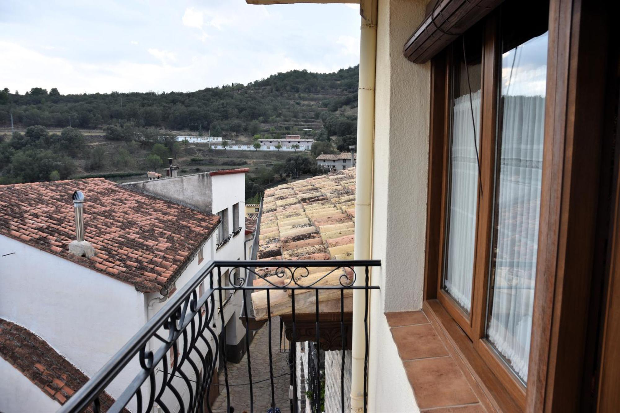 Casa Rural Nuri De Rei A Y B Todolella Esterno foto